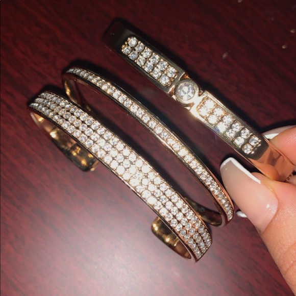 Jewelry - Picture 2 of 4